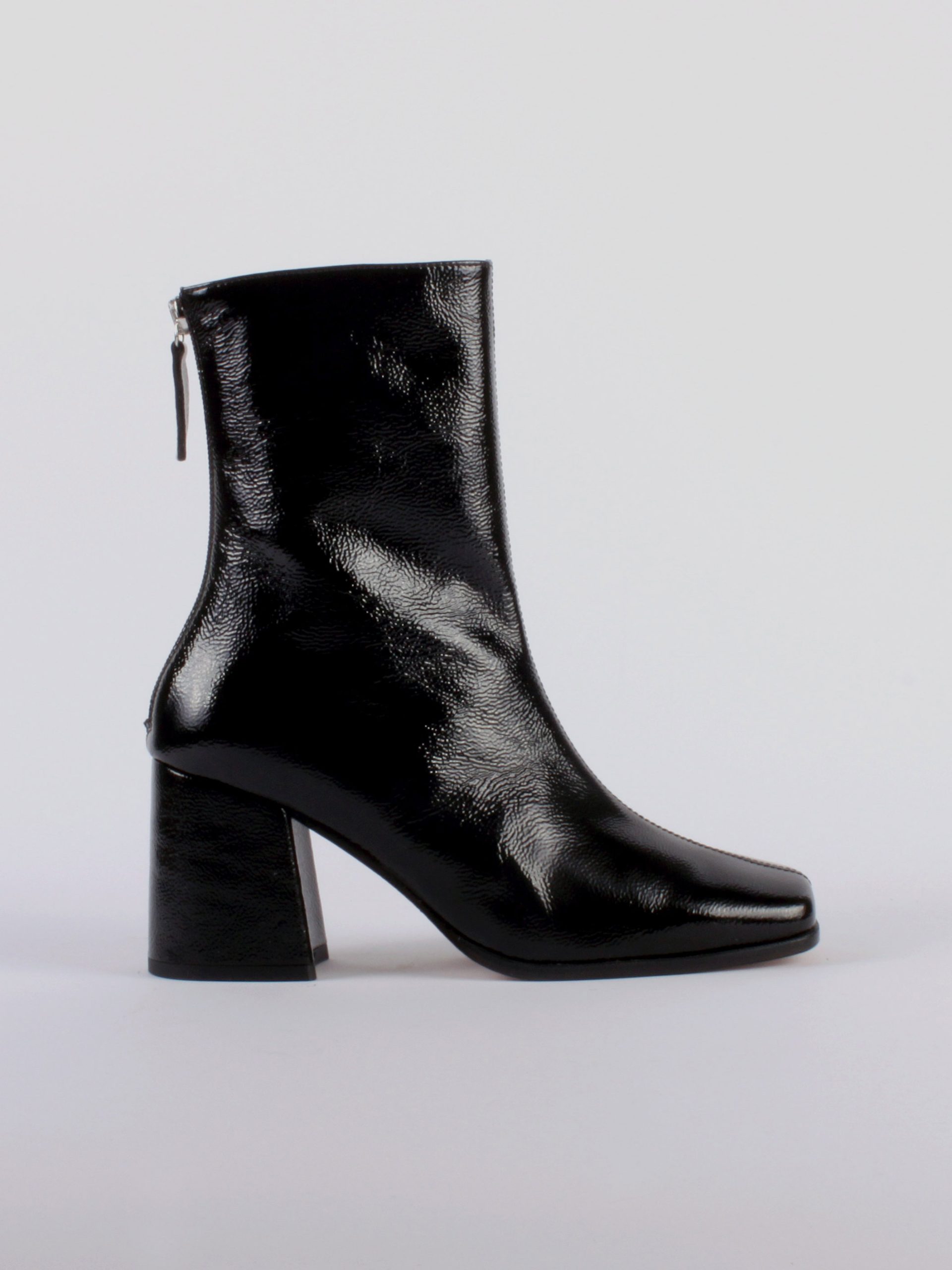 Nico Patent Black